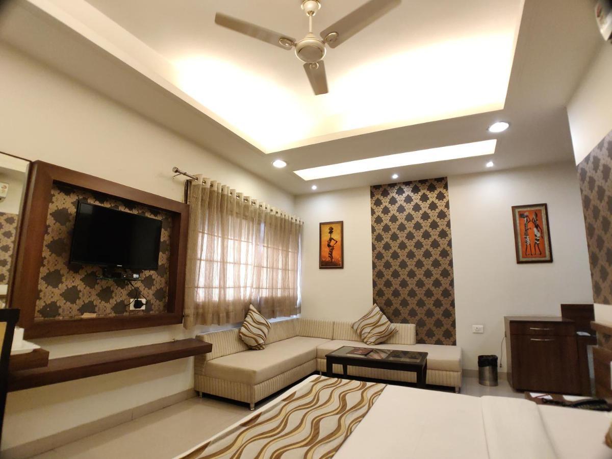 Hotel Shiv Vilas Bhopal Ngoại thất bức ảnh