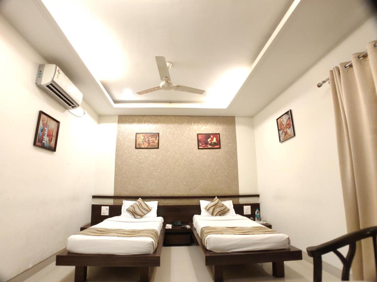 Hotel Shiv Vilas Bhopal Ngoại thất bức ảnh
